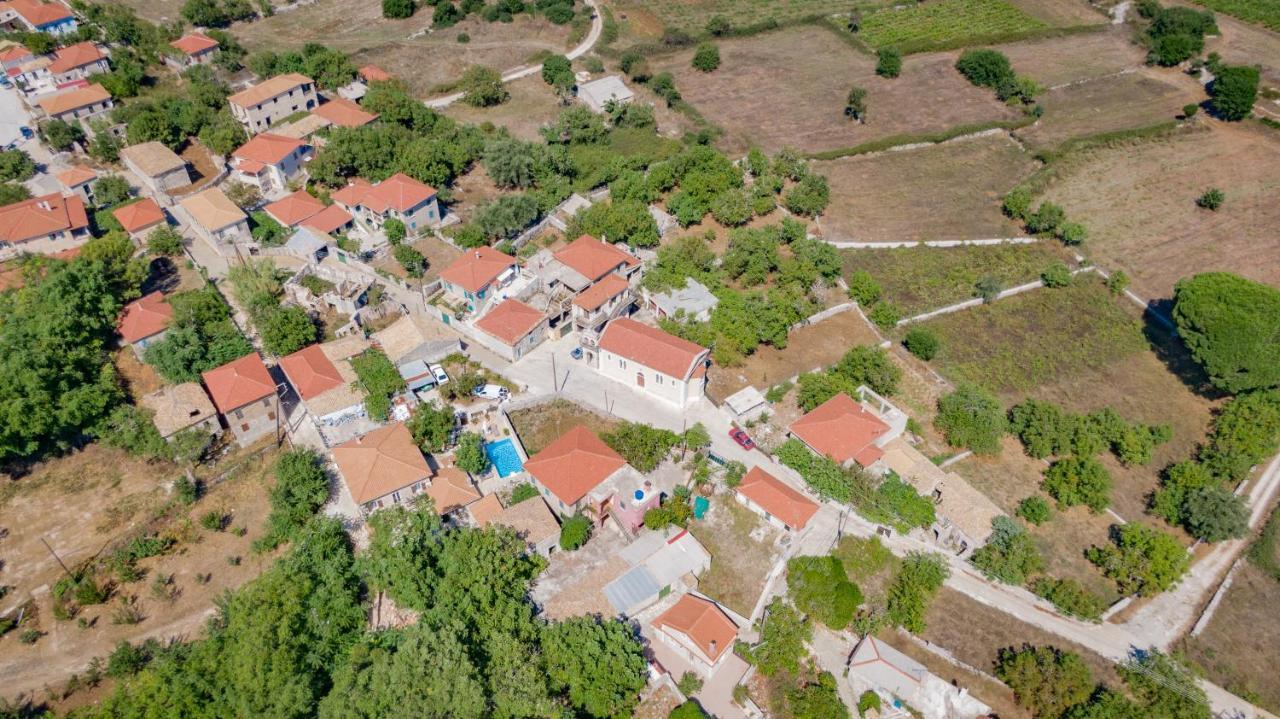 Villa Callisto- Elegant Restored Villa With Pool Yírion Dış mekan fotoğraf